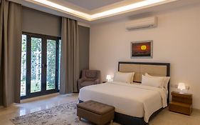The Pool Villa - Tanuf